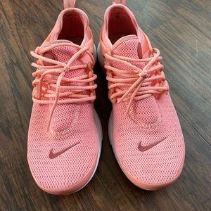 Nike Air Presto (women)